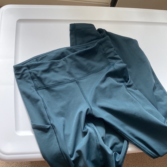 Lululemon Speed Up Tight Warp Tech Legging - Picture 15 of 15